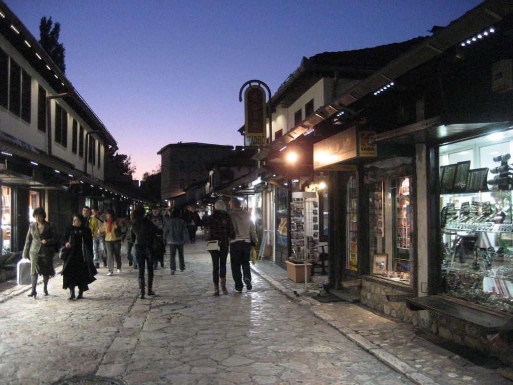 Hotel Mejdan Sarajevo Bagian luar foto